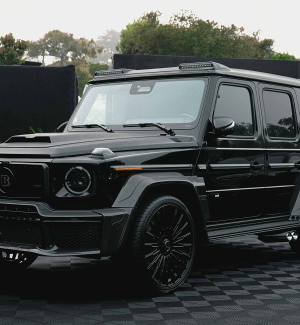 mercedes price in dubai